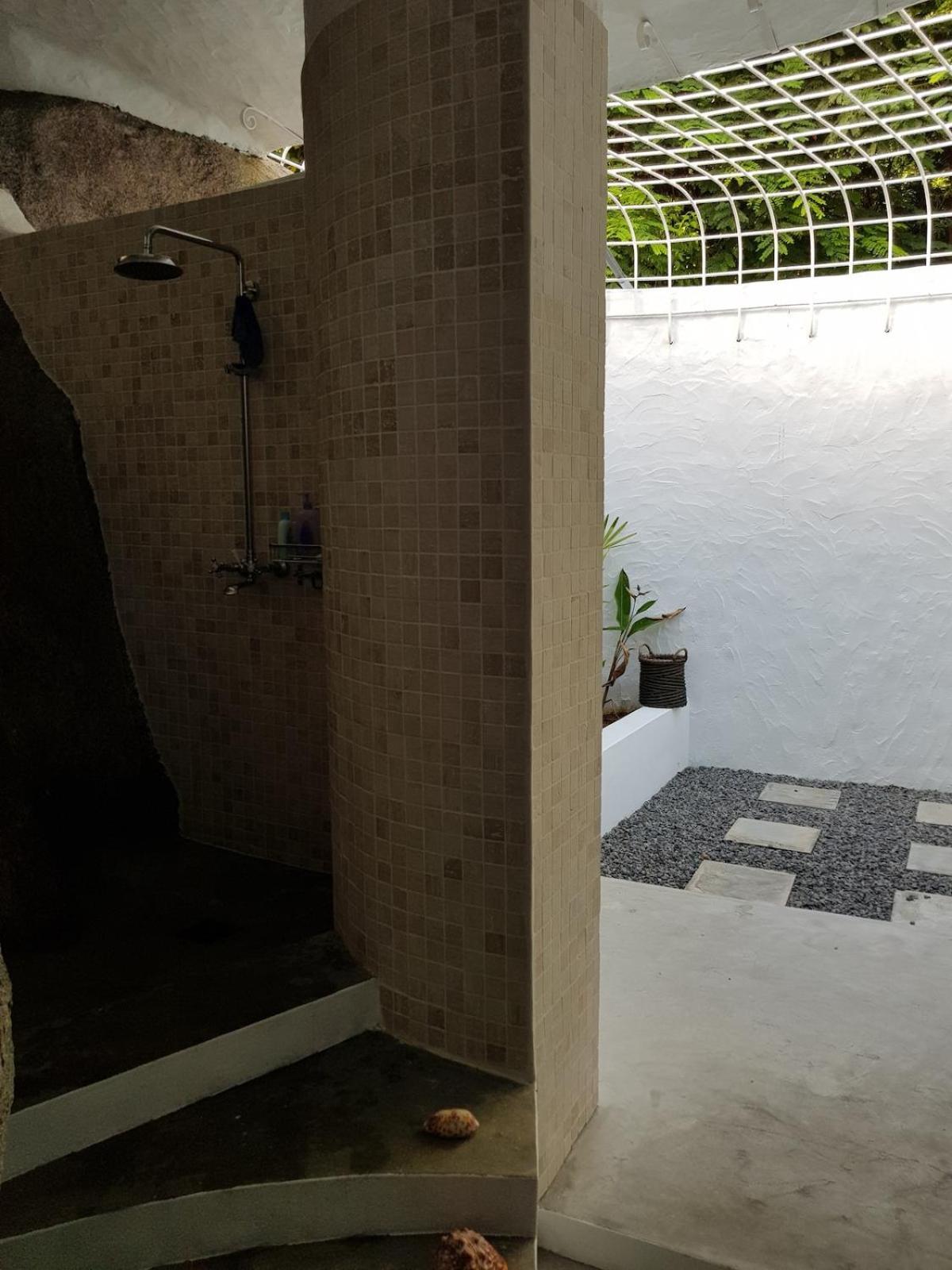 Brown Sugar Lodge Beau Vallon  Exterior photo