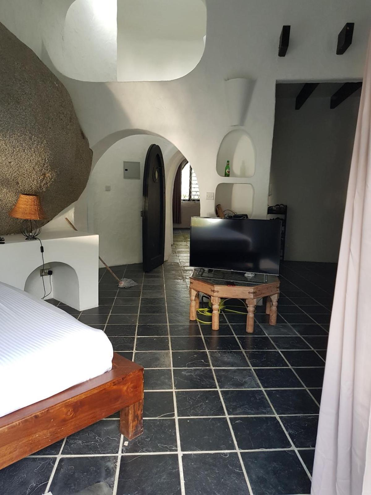 Brown Sugar Lodge Beau Vallon  Exterior photo
